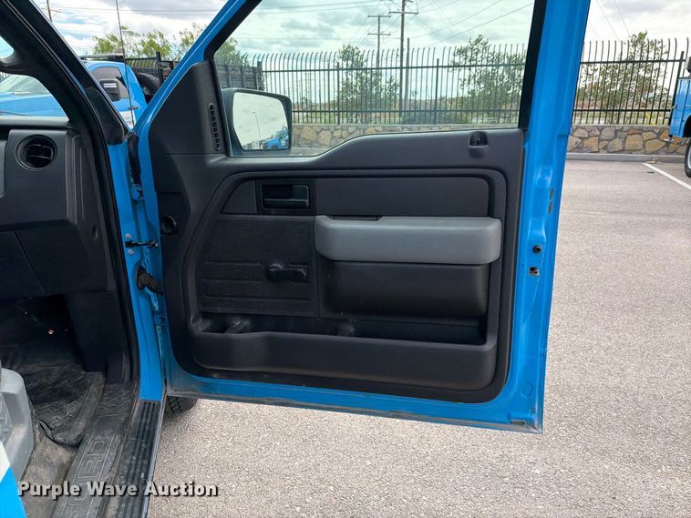 image for item FI2042 2013 Ford F150 pickup truck