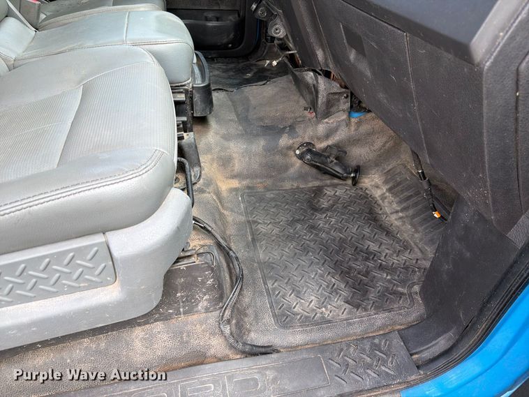 image for item FI2042 2013 Ford F150 pickup truck