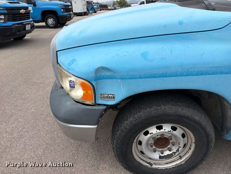 image for item FI2043 2005 Dodge Ram 2500 pickup truck
