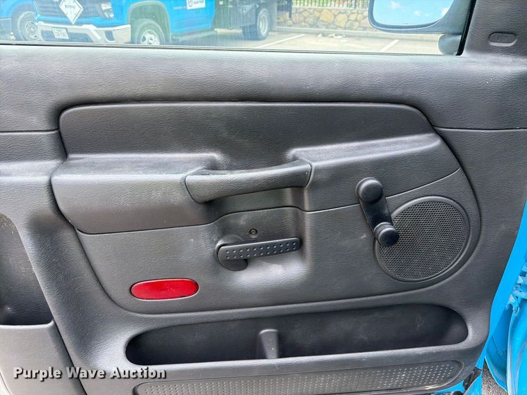 image for item FI2043 2005 Dodge Ram 2500 pickup truck
