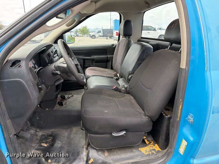 image for item FI2043 2005 Dodge Ram 2500 pickup truck