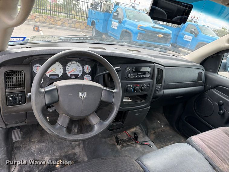 image for item FI2043 2005 Dodge Ram 2500 pickup truck