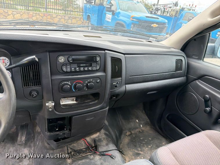 image for item FI2043 2005 Dodge Ram 2500 pickup truck