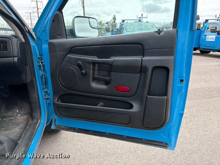 image for item FI2043 2005 Dodge Ram 2500 pickup truck