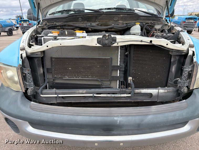 image for item FI2043 2005 Dodge Ram 2500 pickup truck