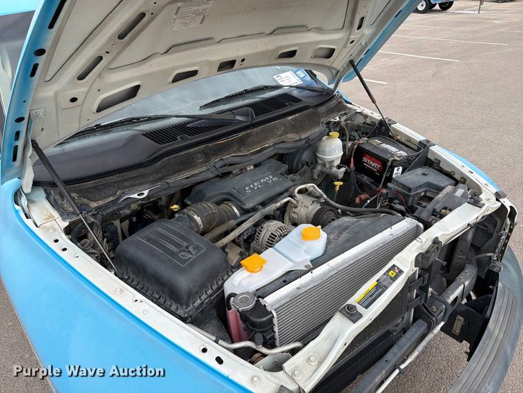 image for item FI2043 2005 Dodge Ram 2500 pickup truck