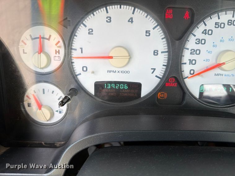 image for item FI2043 2005 Dodge Ram 2500 pickup truck