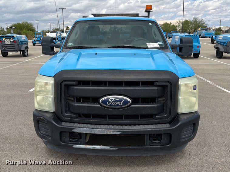 image for item FI2044 2011 Ford F350 Super Duty utility bed pickup truck