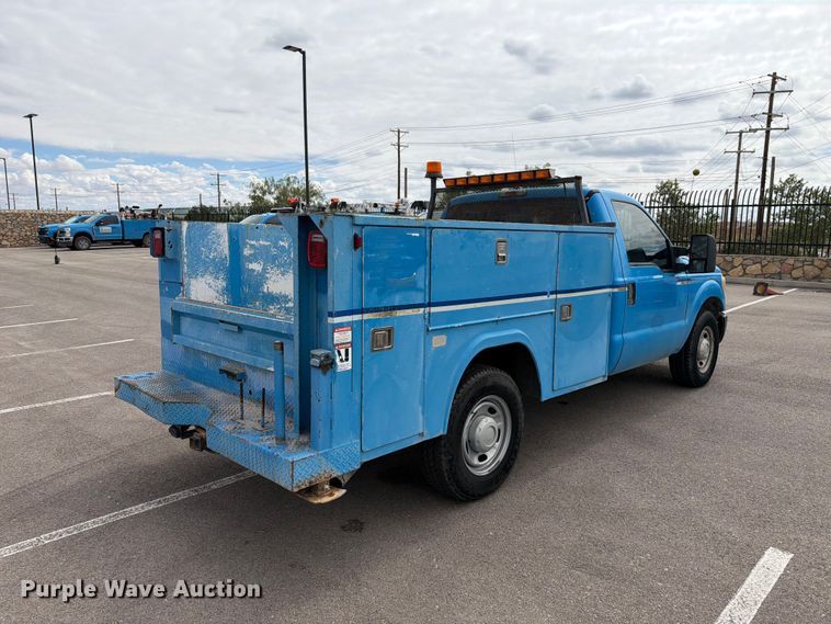 image for item FI2044 2011 Ford F350 Super Duty utility bed pickup truck