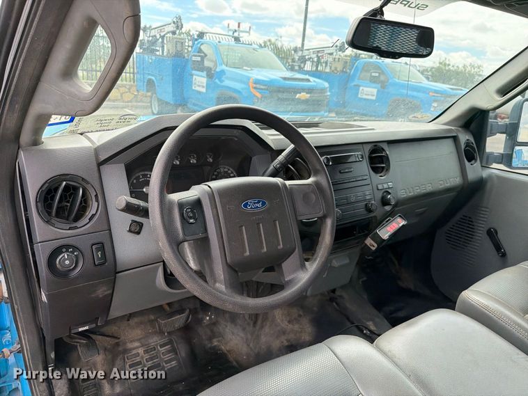image for item FI2044 2011 Ford F350 Super Duty utility bed pickup truck