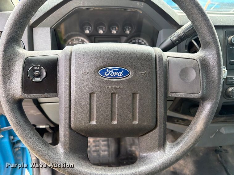 image for item FI2044 2011 Ford F350 Super Duty utility bed pickup truck