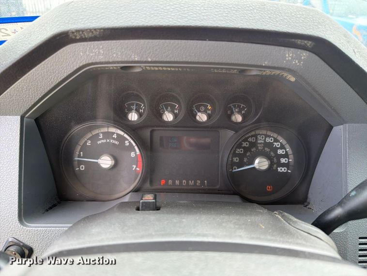 image for item FI2044 2011 Ford F350 Super Duty utility bed pickup truck
