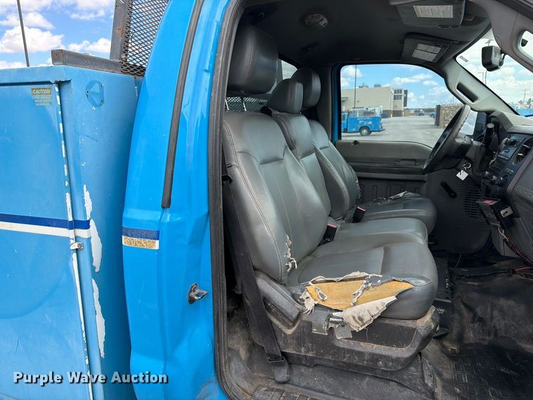 image for item FI2044 2011 Ford F350 Super Duty utility bed pickup truck
