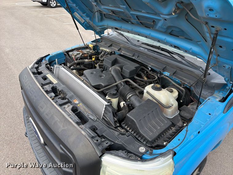 image for item FI2044 2011 Ford F350 Super Duty utility bed pickup truck