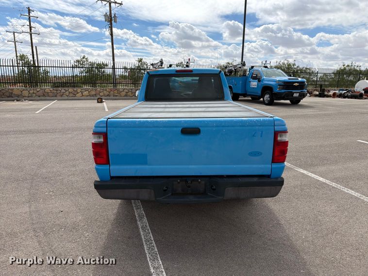 image for item FI2045 2004 Ford Ranger pickup truck