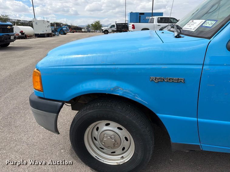image for item FI2045 2004 Ford Ranger pickup truck