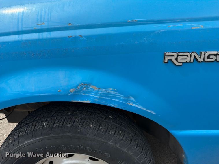 image for item FI2045 2004 Ford Ranger pickup truck