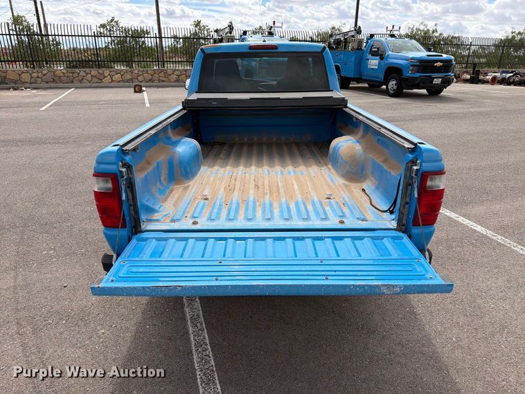 image for item FI2045 2004 Ford Ranger pickup truck
