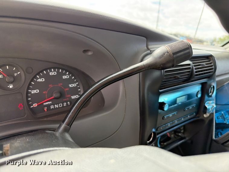 image for item FI2045 2004 Ford Ranger pickup truck