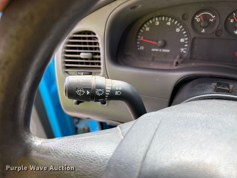 image for item FI2045 2004 Ford Ranger pickup truck
