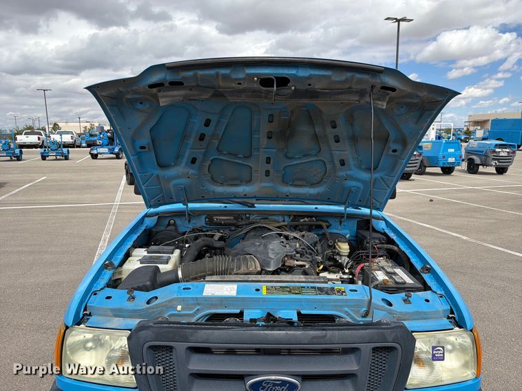 image for item FI2045 2004 Ford Ranger pickup truck