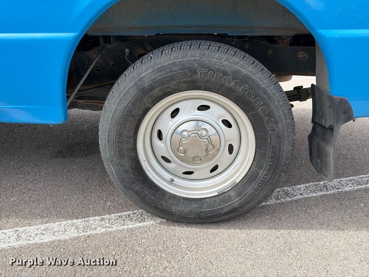 image for item FI2045 2004 Ford Ranger pickup truck