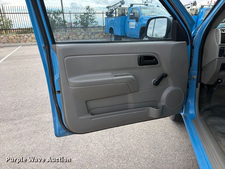 image for item FI2048 2007 Chevrolet Colorado pickup truck