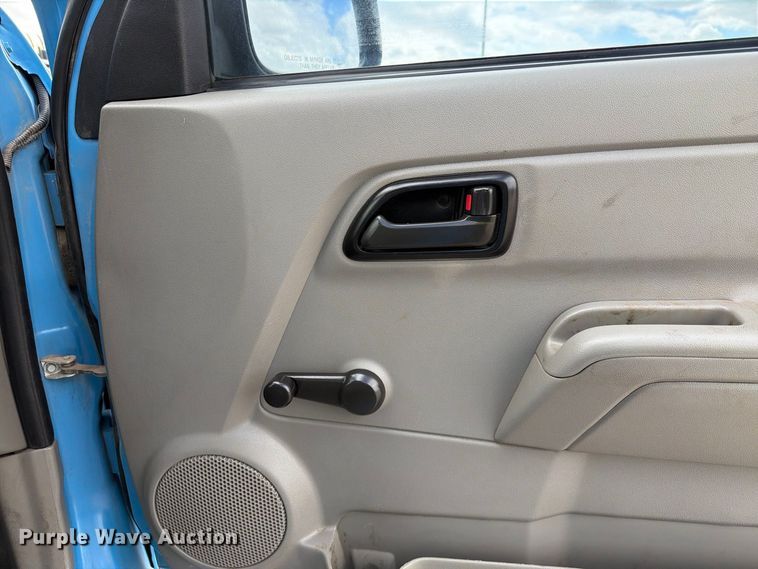 image for item FI2048 2007 Chevrolet Colorado pickup truck