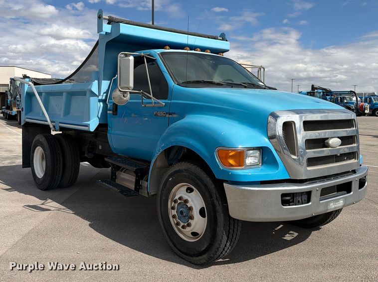image for item FI2049 2008 Ford F-650 XL dump truck