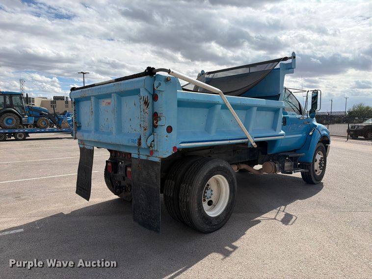 image for item FI2049 2008 Ford F-650 XL dump truck