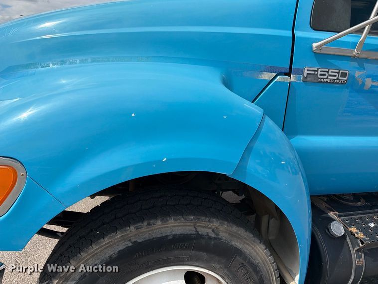 image for item FI2049 2008 Ford F-650 XL dump truck