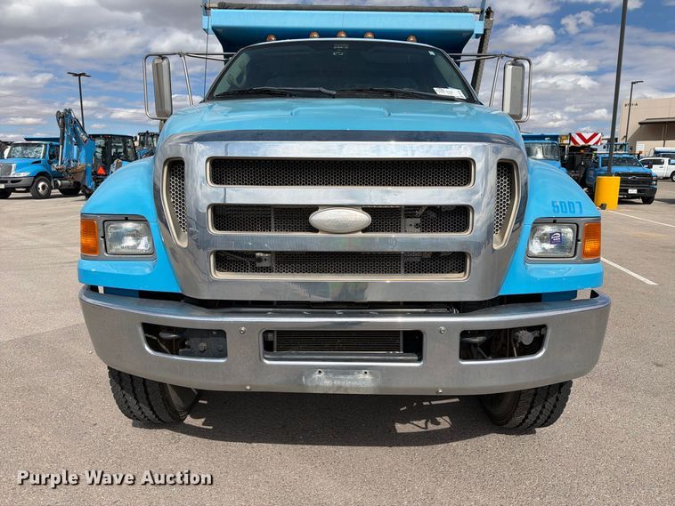 image for item FI2049 2008 Ford F-650 XL dump truck