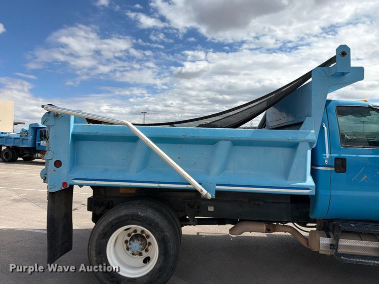 image for item FI2049 2008 Ford F-650 XL dump truck