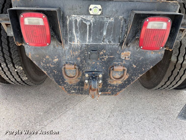 image for item FI2049 2008 Ford F-650 XL dump truck