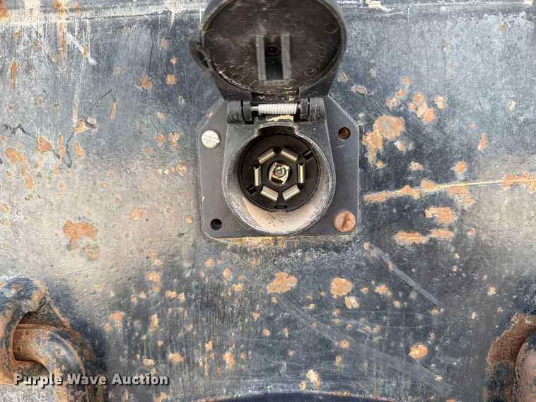 image for item FI2049 2008 Ford F-650 XL dump truck