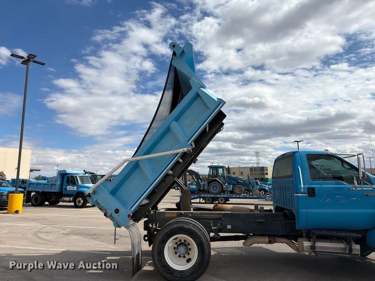 image for item FI2049 2008 Ford F-650 XL dump truck