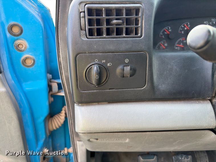 image for item FI2049 2008 Ford F-650 XL dump truck