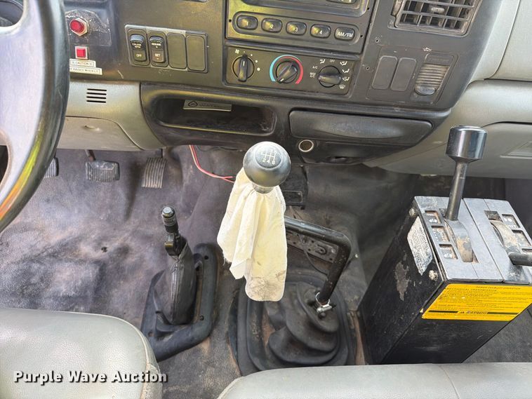 image for item FI2049 2008 Ford F-650 XL dump truck