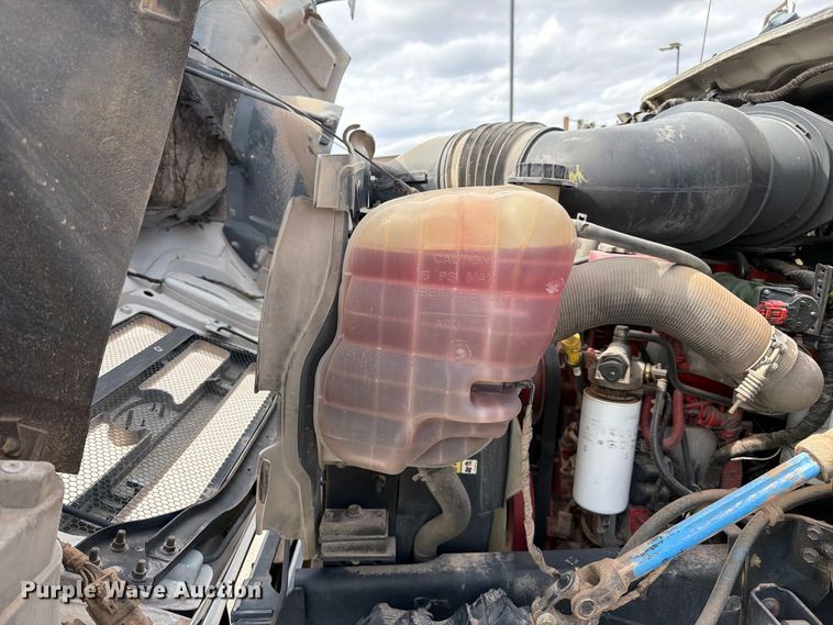 image for item FI2049 2008 Ford F-650 XL dump truck