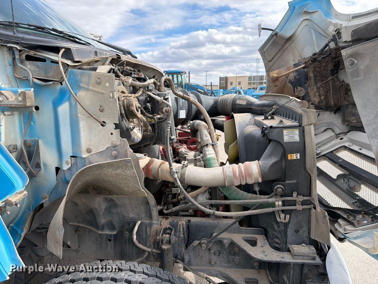 image for item FI2049 2008 Ford F-650 XL dump truck