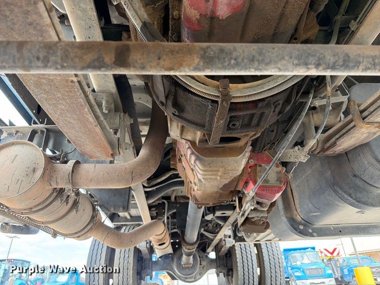 image for item FI2049 2008 Ford F-650 XL dump truck