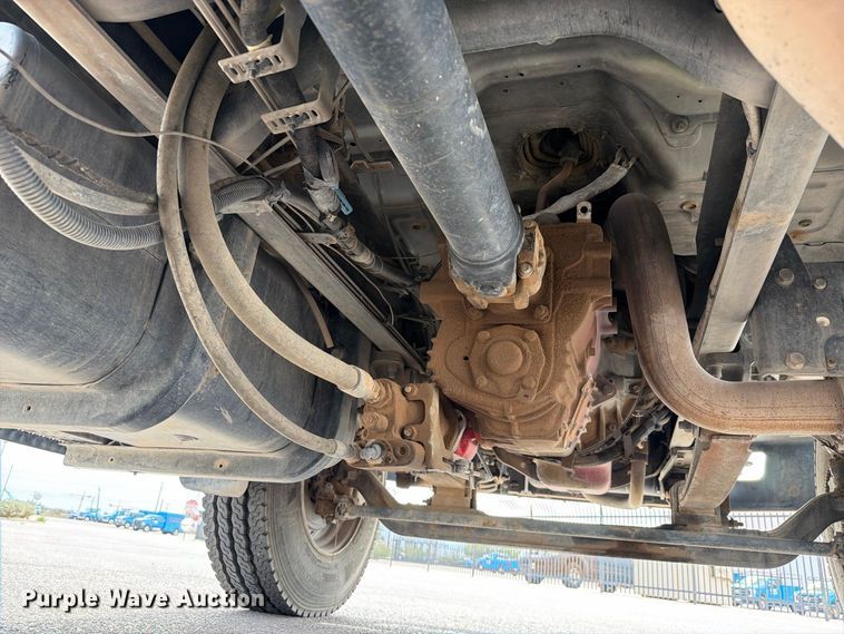image for item FI2049 2008 Ford F-650 XL dump truck