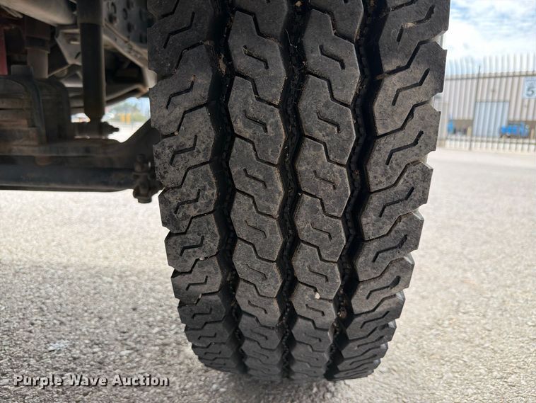 image for item FI2049 2008 Ford F-650 XL dump truck