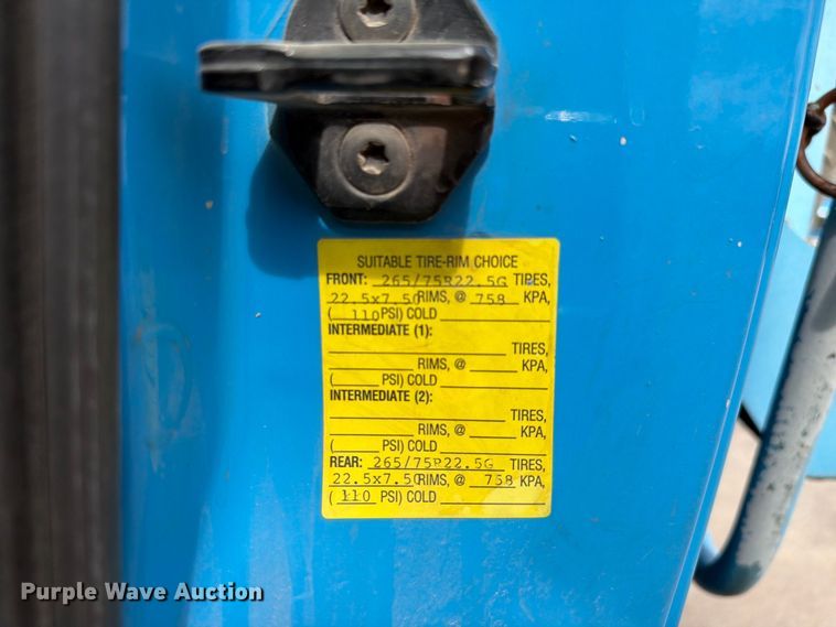 image for item FI2049 2008 Ford F-650 XL dump truck