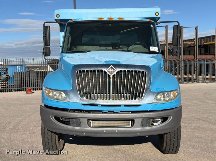 image for item FI2050 2013 International DuraStar 4300 dump truck