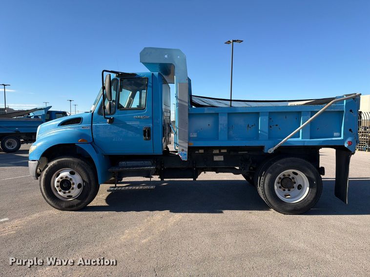 image for item FI2050 2013 International DuraStar 4300 dump truck