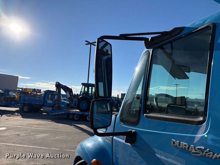 image for item FI2050 2013 International DuraStar 4300 dump truck