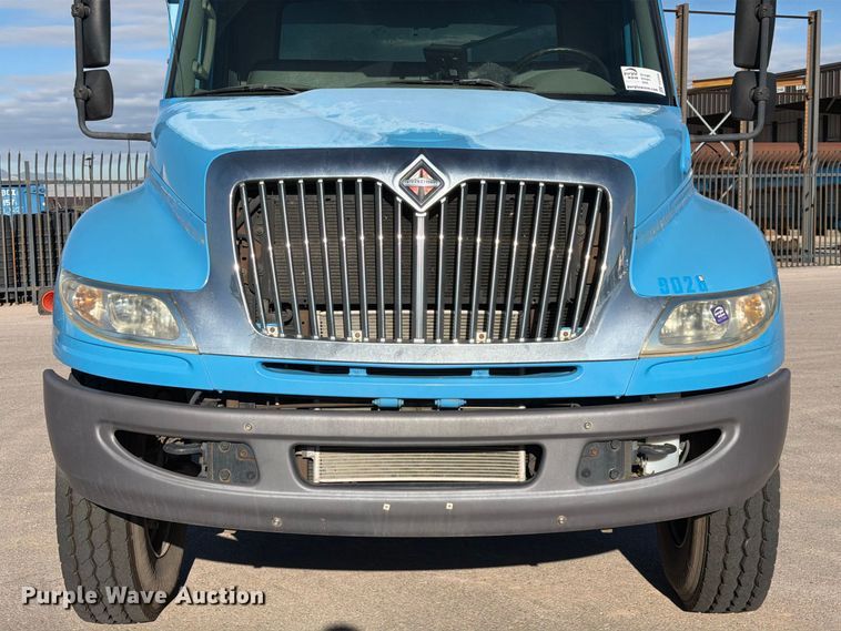 image for item FI2050 2013 International DuraStar 4300 dump truck