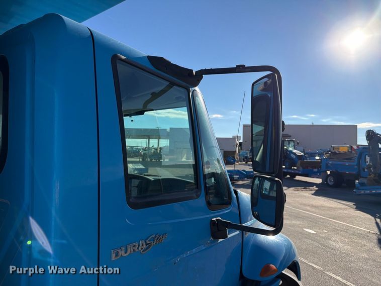 image for item FI2050 2013 International DuraStar 4300 dump truck