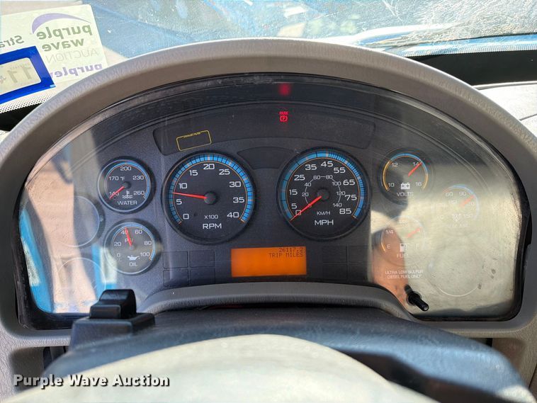 image for item FI2050 2013 International DuraStar 4300 dump truck